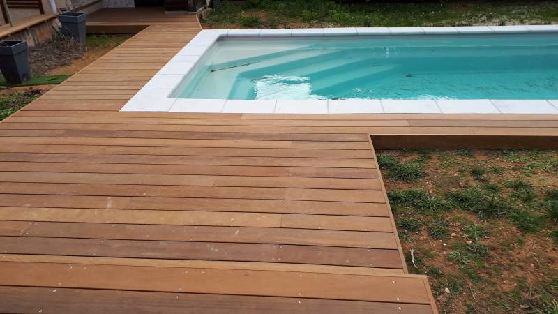 Plage de piscine en Itauba du Brésil de 50m2 à Aix-en-Provence dans une villa